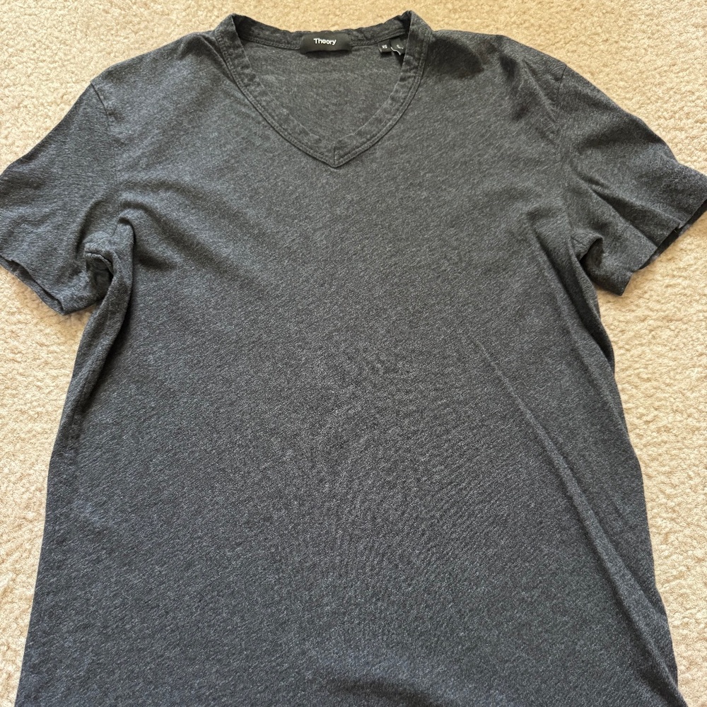 Theory Gaskell V Out Shirt | 100% Pima Cotton | Heather Gray